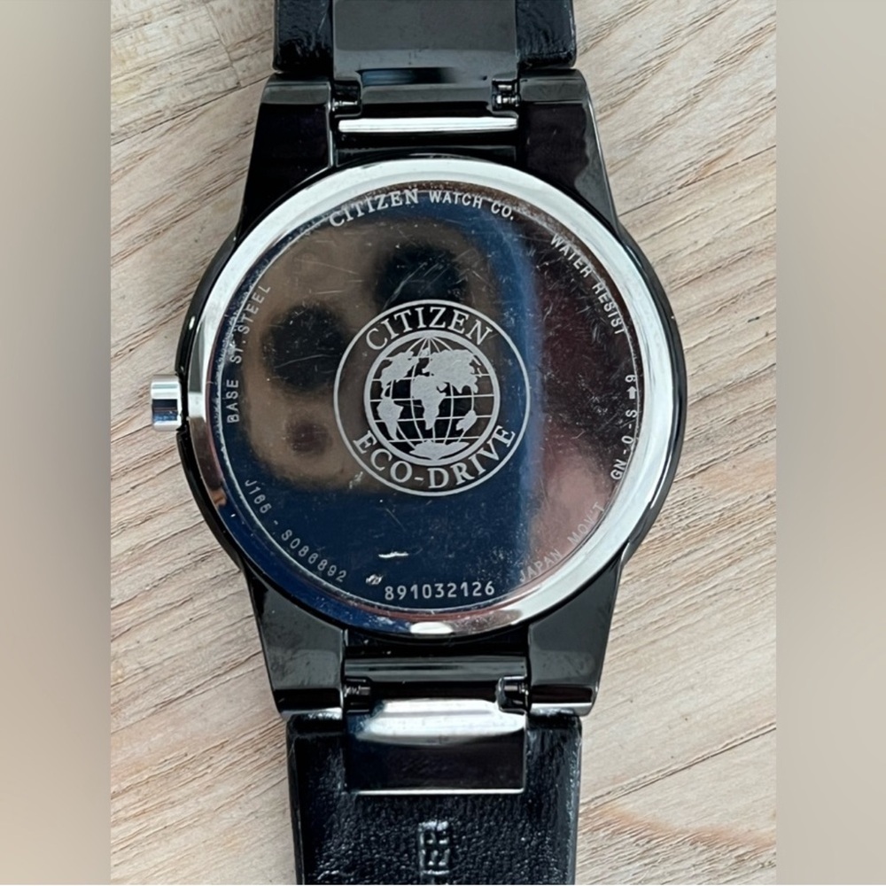 Citizen Eco-Drive Axiom Men's Watch Black Dial Date Window Black Leather Strap - Picture 7 of 13